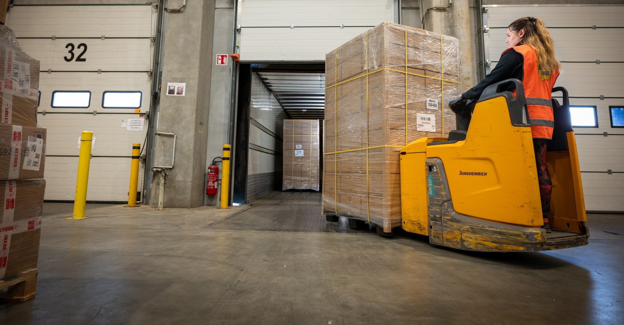 Inter-logistic