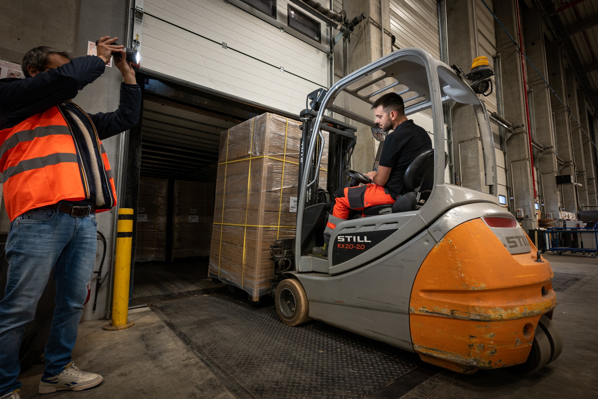 Inter-logistic