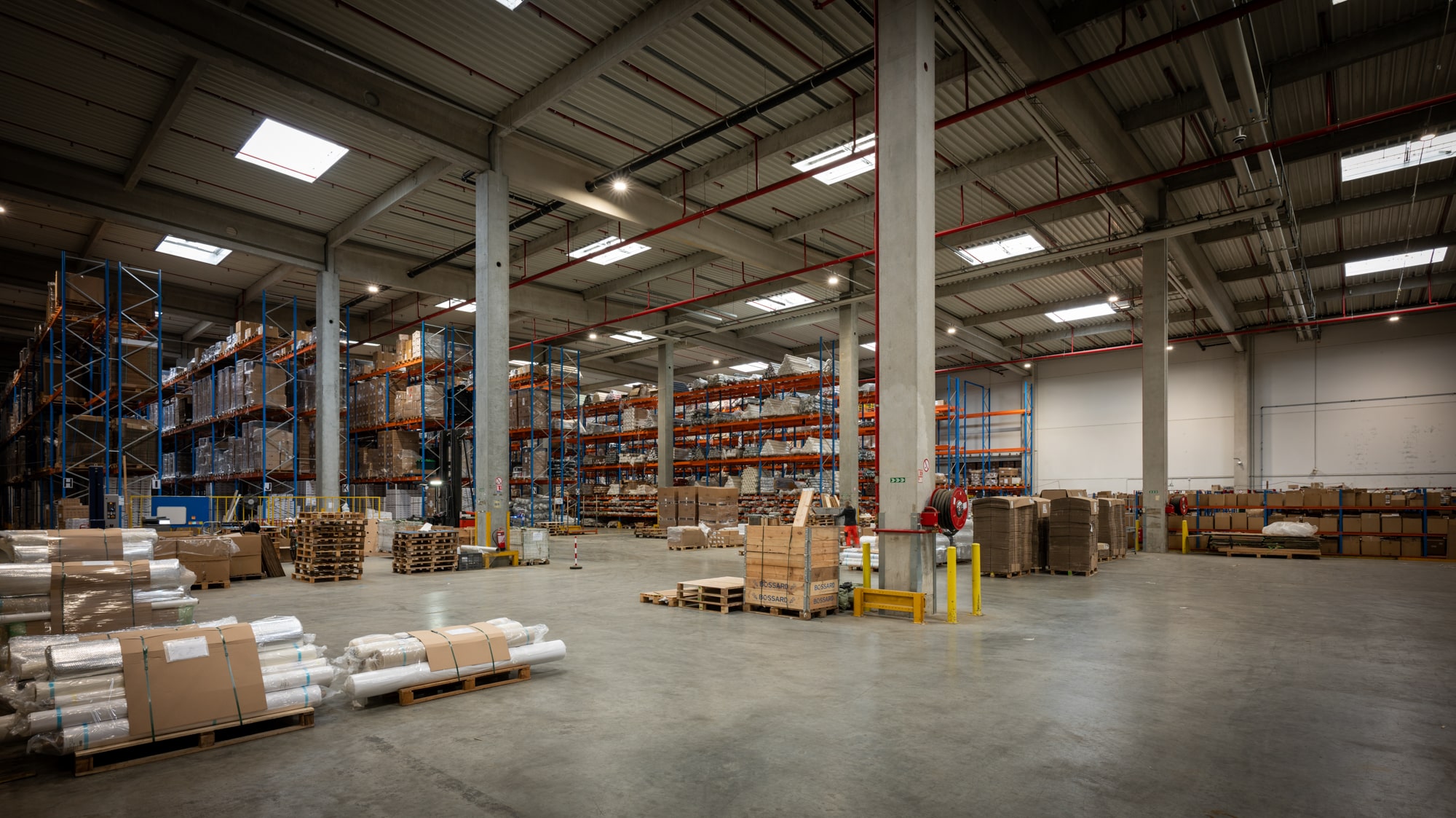 Inter-logistic